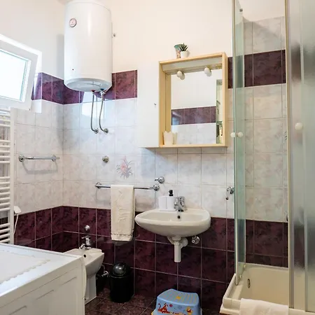 Arija Apartament *