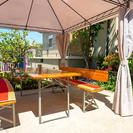 Apartament Arija